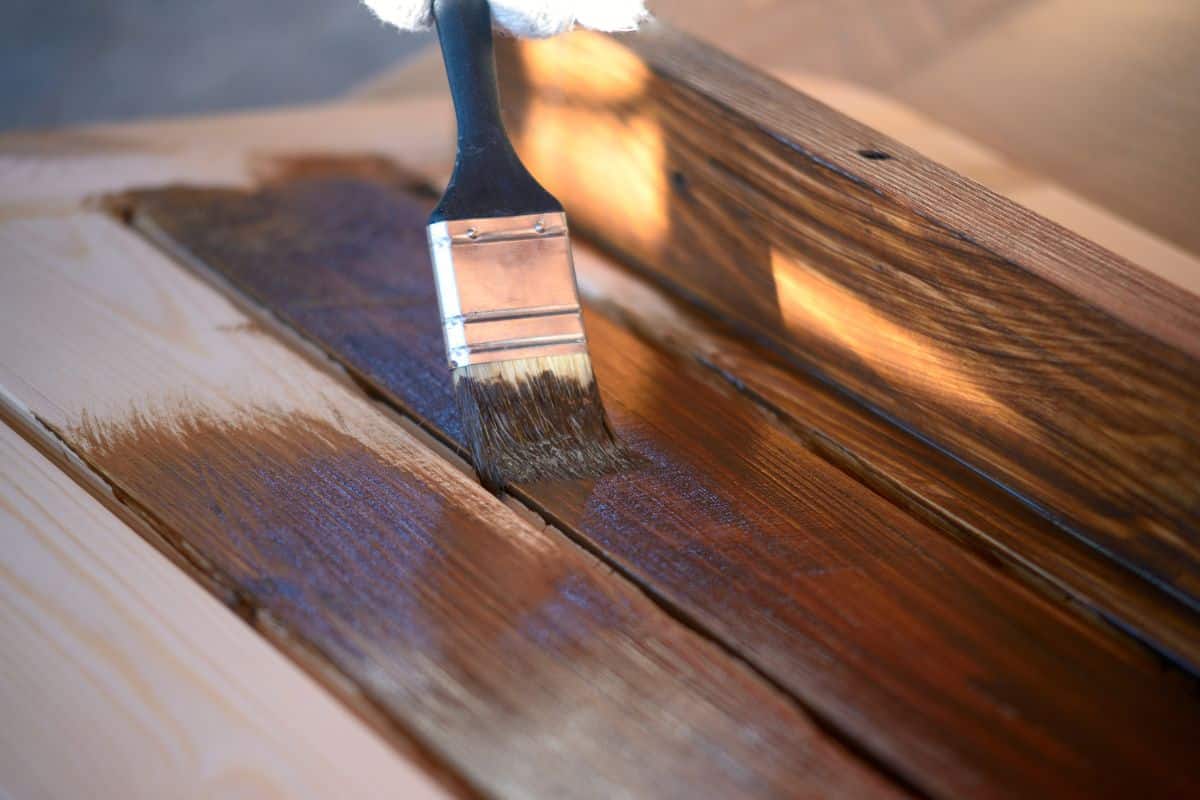 DIY peindre un meuble en bois